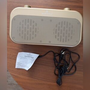 NWOT Portable Radio